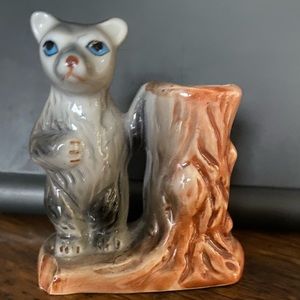 Vintage Bear Tree Stump Toothpick Holder porcelain 2 1/2" high.